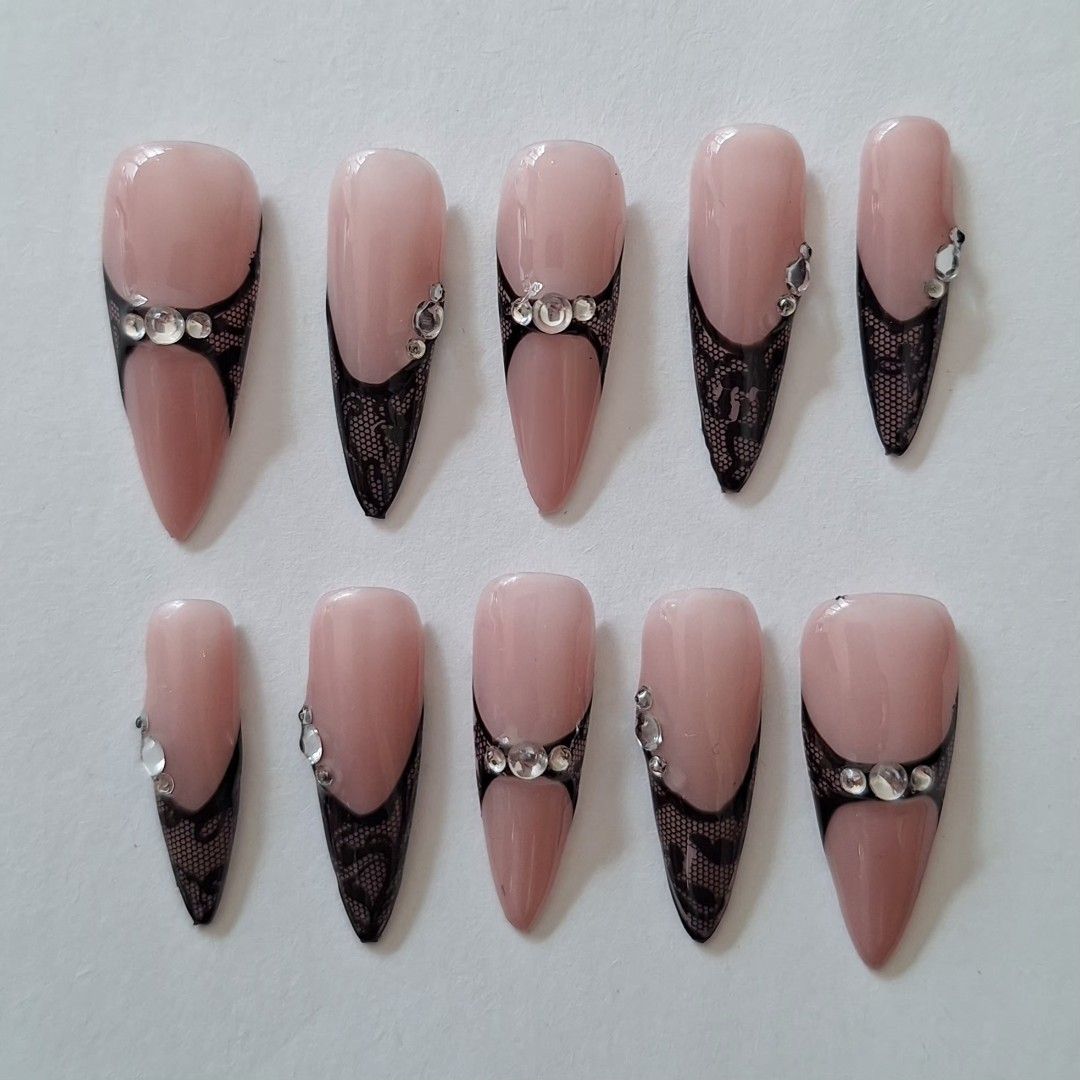 Custom press on nails (Category: Hands & Nails) located in Quezon City. Submitted by luxetips_pressph (Listing ID 1468755107, Image 1). Description: Custom Press On Nails for 250-350php Any shape and length message to order and for inquiries Inclusions: 📌 Nail Prep Kit (Alcohol Pads, Cuticle Pusher, Nail File) 📌 Jelly Glue 📌 Care Card 📌 Press On Nails.