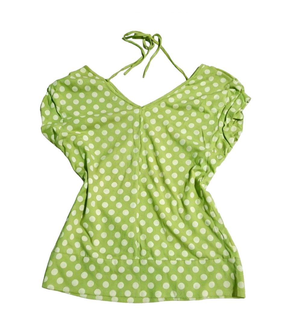 Cute Green Top (Category: Shirts) located in Muntinlupa City. Submitted by zeezeesells_cloud (Listing ID 1468738754, Image 1). Description: Manage your expectations ‼️.
