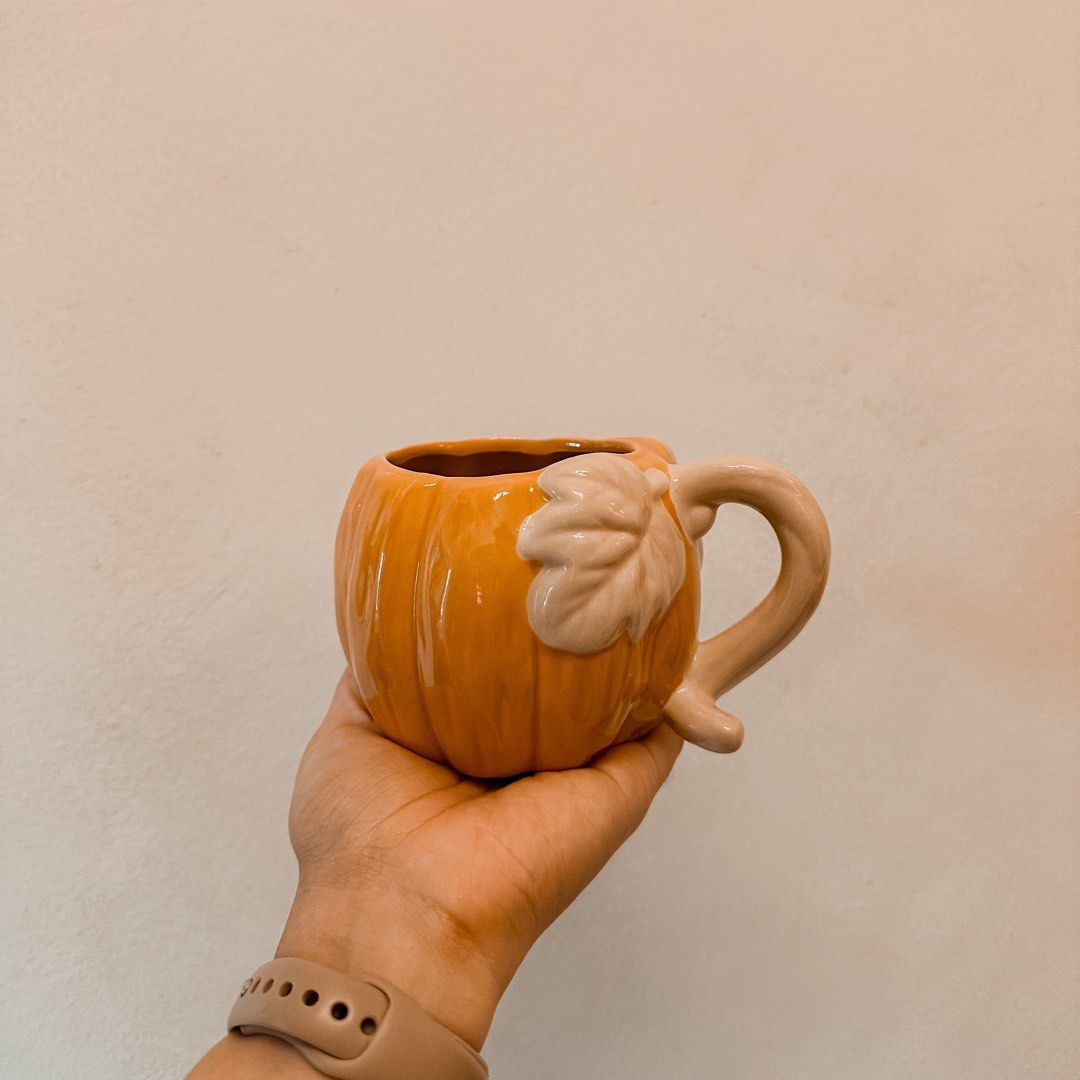 CUTE MUGS frok FLYING TIGER (Category: Other Kitchenware & Tableware) located in Pasig City. Submitted by zellmantala (Listing ID 1468748609, Image 2). Description: CUTE MUGS FROM FLYING TIGER Good as New. No dents. No cracks. Mug rack also for sale at 500.