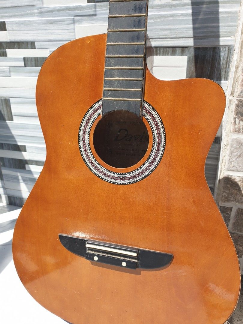Davis Acoutic Guitar (Category: Musical Instruments) located in Bani. Submitted by thriftmaggots.ph (Listing ID 1468730298, Image 3). Description: Davis Acoustic Guitar 500+sf With issue check last 2 pic Still in good condition Payment first via gcash/maribank Pass to cod/cop Open for shipping Location Pangasinan, Luzon.