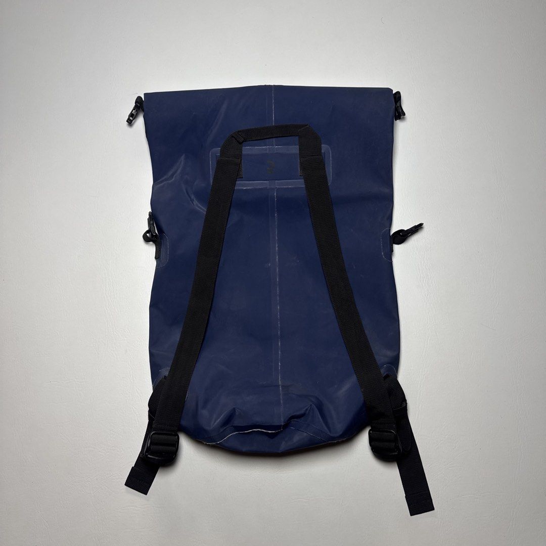 DECATHLON ITIWIT 30L WATERPROOF NO ISSUE (Category: Backpacks) located in Guagua. Submitted by el_outdoor (Listing ID 1468718047, Image 2). Description: DECATHLON ITIWIT 30L WATERPROOF NO ISSUE.