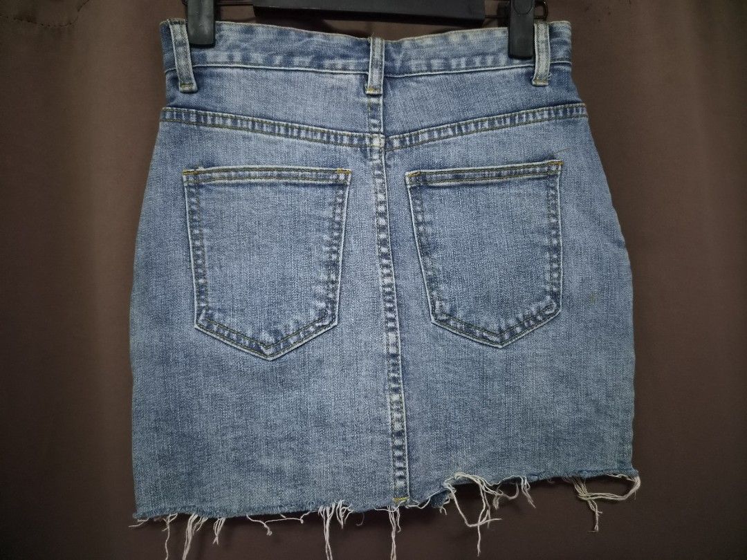 Denim Skort 24 (Category: Skirts) located in Malolos. Submitted by aemcloset (Listing ID 1468860695, Image 2). Description: size 24 length 14.5 semi stretch denim.