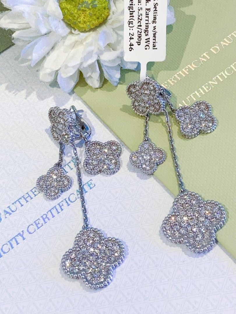 diamond vc dangling earring 18k gold hk setting (Category: Earrings) located in Manila. Submitted by primejewelry (Listing ID 1468716022, Image 2). Description: .