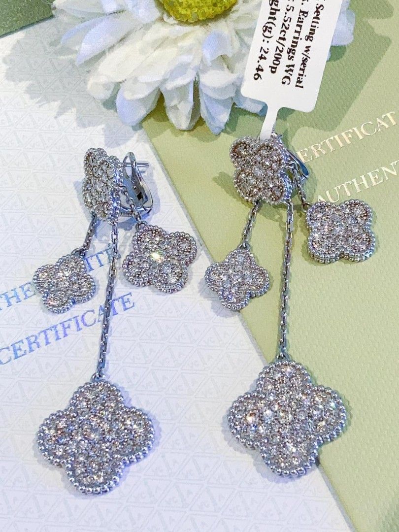 diamond vc dangling earring 18k gold hk setting (Category: Earrings) located in Manila. Submitted by primejewelry (Listing ID 1468716022, Image 1). Description: .