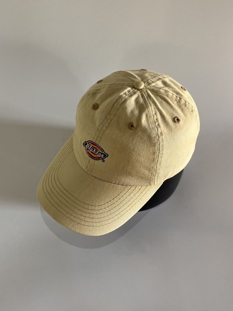 Dickies Dadhat (Category: Caps & Hats) located in Malaybalay. Submitted by haulsome (Listing ID 1468849449, Image 3). Description: Dickies Dadhat -No flaws/Like new -In Beautiful khaki colorway and features an embroidered dickies logo up front -Adult size, adjustable strap 600php, +sf.
