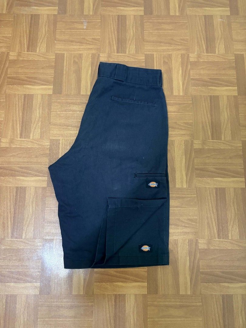 Dickies Double Patch Black Jorts (Category: Shorts) located in Orani. Submitted by odi_thrift (Listing ID 1468716498, Image 3). Description: .