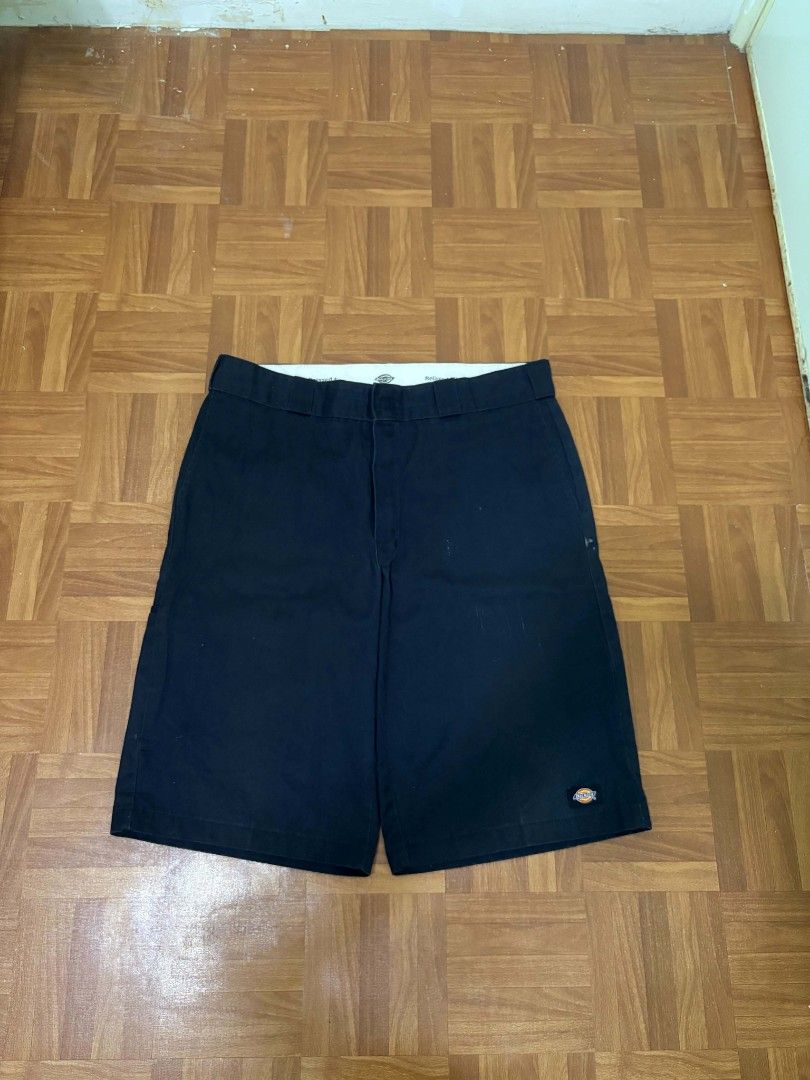 Dickies Double Patch Black Jorts (Category: Shorts) located in Orani. Submitted by odi_thrift (Listing ID 1468716498, Image 2). Description: .