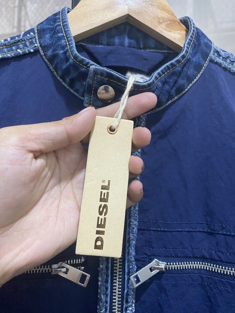 Diesel (Category: Hoodies) located in Manila. Submitted by hell_market (Listing ID 1468794403, Image 3). Description: .