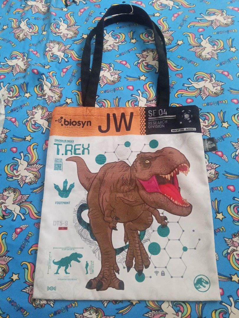 Dino tote bag (Category: Tote Bags) located in Bulacan. Submitted by fujikko (Listing ID 1468759836, Image 1). Description: .