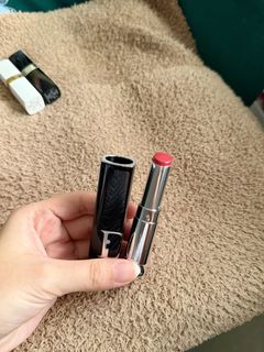 (Category: ) located in . Submitted by blt.declutter (Listing ID 1468786621, Image 1). Description: .