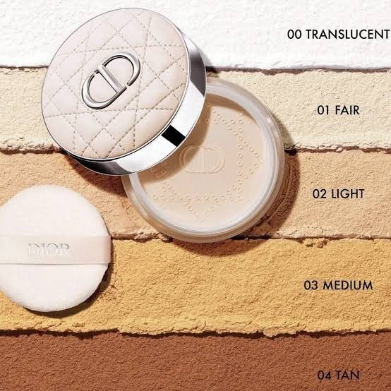 Dior Forever Loose Powder 02 Light (Category: Makeup) located in Quezon City. Submitted by rhai_decluttering (Listing ID 1468869949, Image 1). Description: - Authentic Dior loose setting powder - Iconic cannage quilted leather compact - Includes original Dior puff applicator with strap - Translucent formula controls shine and sets makeup smoothly Shade 02 Light RFS: Change of mind With receipt from Dior MOA Bought last Oct 16 (P3950) FIRM PRICE.