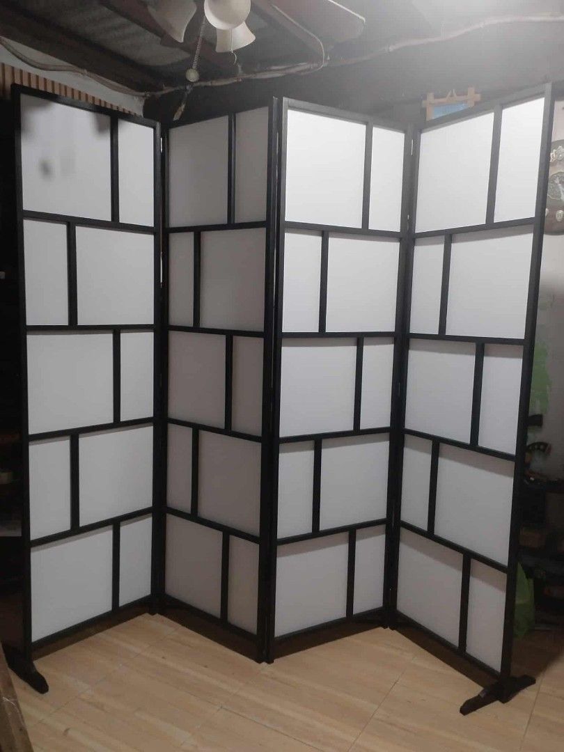 DIVIDER PER PANEL (Category: Other Home Furniture) located in Rizal. Submitted by jayann143 (Listing ID 1468820806, Image 3). Description: Direct pagawaan from Taytay, Rizal Foldable divider per panel Size: 5.5ft & 6ft height 20 inches width per panel 1set divider =4panels 📌Pwede pang room design, decor, division for space, barrier and magagamit pang background kahit saan. Price per panel depende po sa design. Please dm for more details.