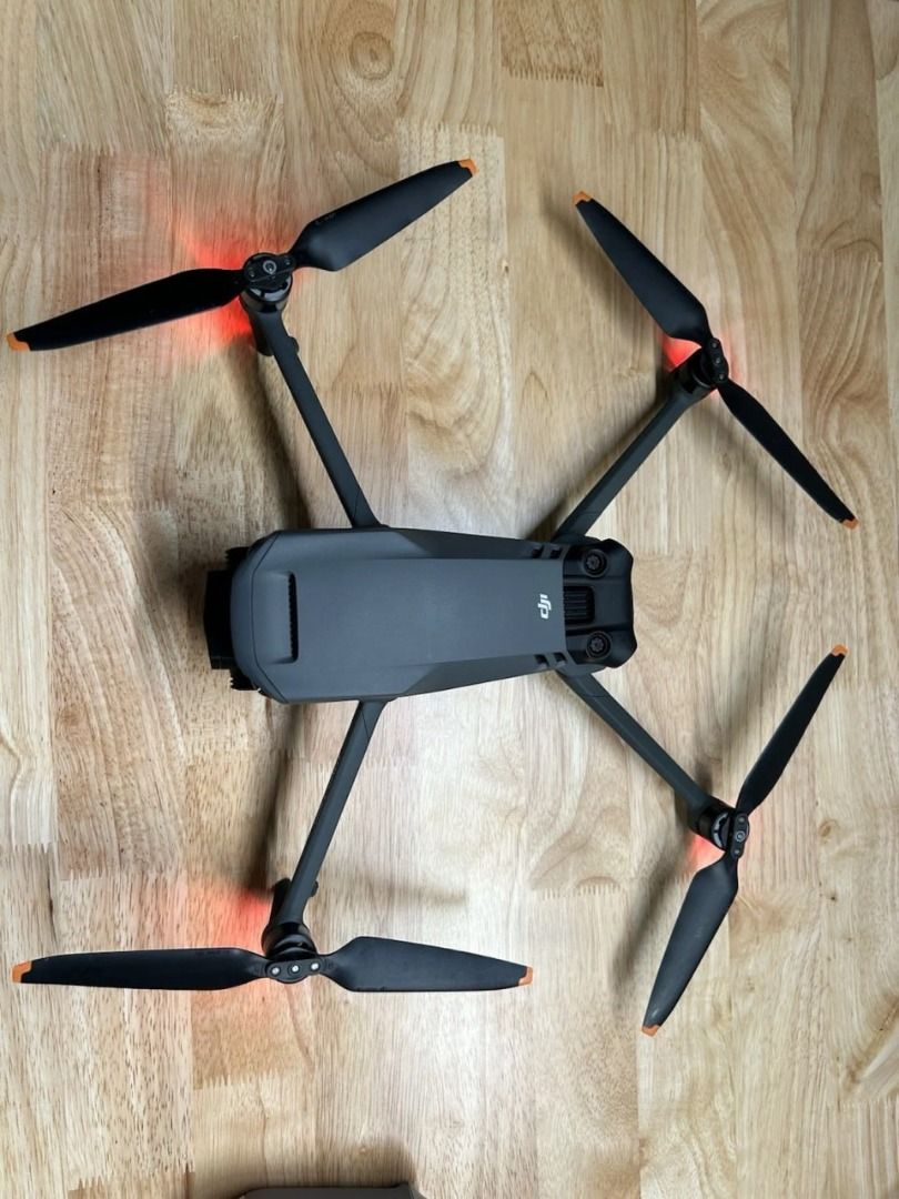 DJI Mavic 3 Pro Camera Drone (Category: Drones) located in Manila. Submitted by youngpengoaom (Listing ID 1468893953, Image 1). Description: For a quick response, please write to wha-tsa.pp 63-9469-504-673.