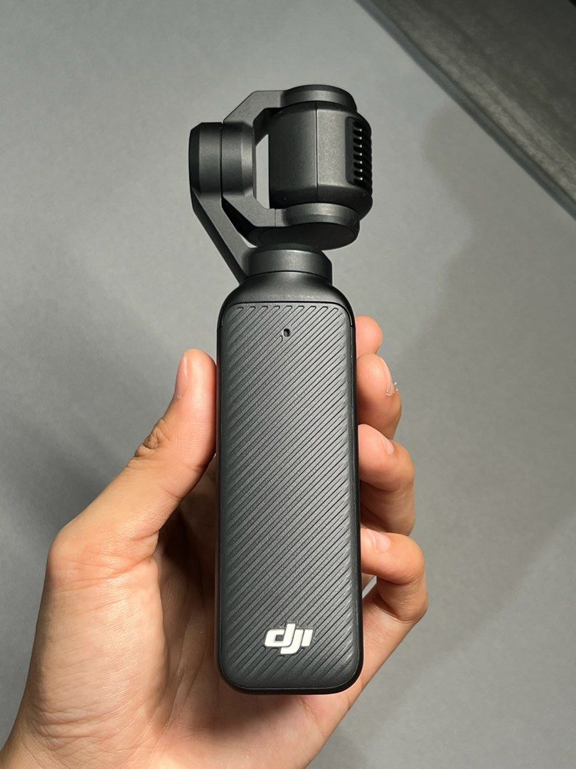 DJI Osmo Pocket 3 Creator Combo (Category: Video Cameras) located in Malabon City. Submitted by enricogomez (Listing ID 1468820874, Image 3). Description: DJI Osmo Pocket 3 Creator Combo • excellent condition • no issue Inclusions • osmo pocket 3 • protective cover • charging cable • battery handle • handle with thread • mini tripod • carrying pouch • wide-angle lens • mic 2 transmitter • mic 2 windscreen • mic 2 magnet Preferably meetup only for