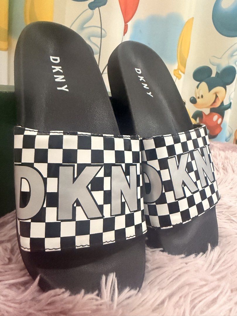 DKNY (Category: Slippers and slides) located in Binmaley. Submitted by aishaterry (Listing ID 1468774566, Image 3). Description: Never worn. Wrong size. Too small for me since I’m size 6.
