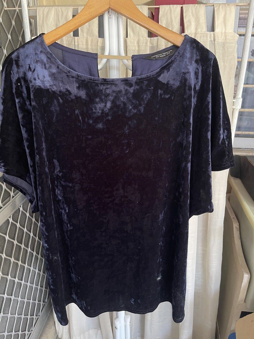 Dorothy Perkins Navy Velvet (Category: Blouses) located in Mandaluyong City. Submitted by coolmeybab (Listing ID 1468789348, Image 1). Description: Velvet fabric with silver band on the back neckline Size 14 US / 18 UK .