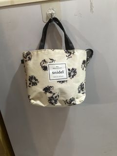 （分類：）位於 。 由 sylvia0807 提交（商品編號 1468834704，圖片 1）。簡介： 。