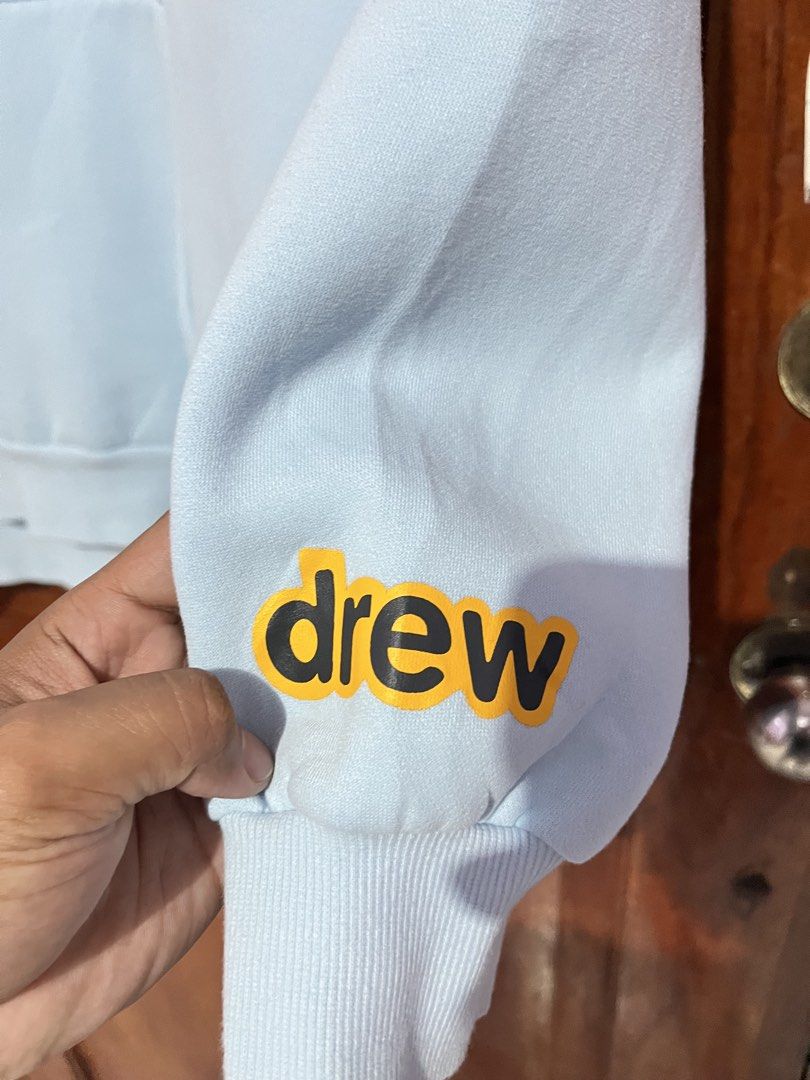 Drew House Hoodie Jacket (Category: Hoodies) located in Tumauini. Submitted by jomerthrift (Listing ID 1468886374, Image 3). Description: Dimes: 25x27 Color rate: 9.5/10 No issue.