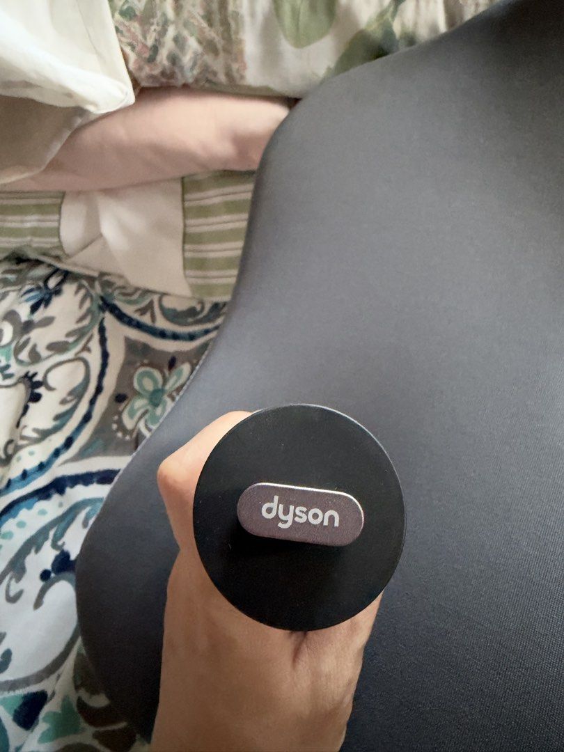 Dyson 40mm Barrel DPI Styler Attachment (Category: Hair) located in Quezon City. Submitted by nix0168 (Listing ID 1468797577, Image 1). Description: 1.6” Dyson Coanda 1.6mm curling barrel New and never been used. Genuine Dyson 40mm barrel attachment for multi-styler. Part number 975035-01. Black cylindrical barrel with metallic purple connector tab and Dyson logo on top. Original box included with part number label attached..