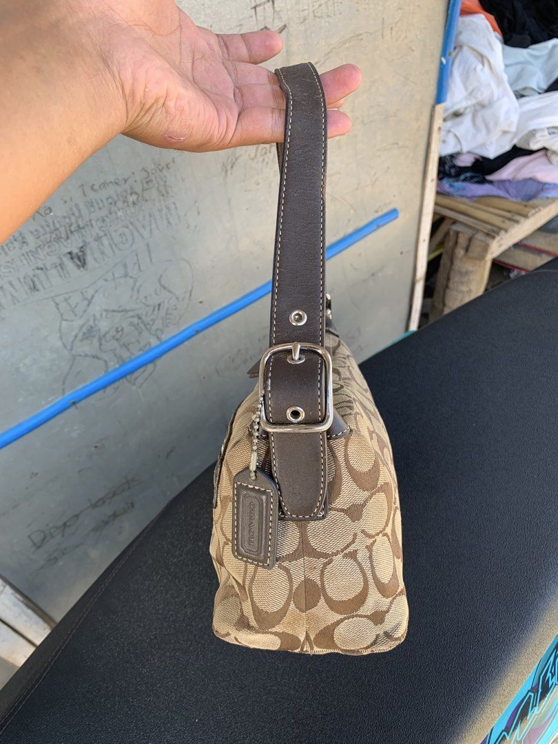 EARLY 2000s COACH KILI BAG (Category: Announcements) located in Manila. Submitted by ibramac11 (Listing ID 1468772365, Image 3). Description: .