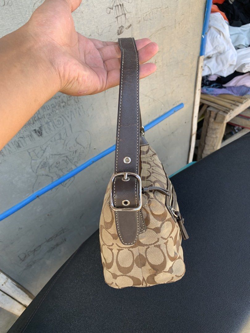 EARLY 2000s COACH KILI BAG (Category: Announcements) located in Manila. Submitted by ibramac11 (Listing ID 1468772365, Image 2). Description: .