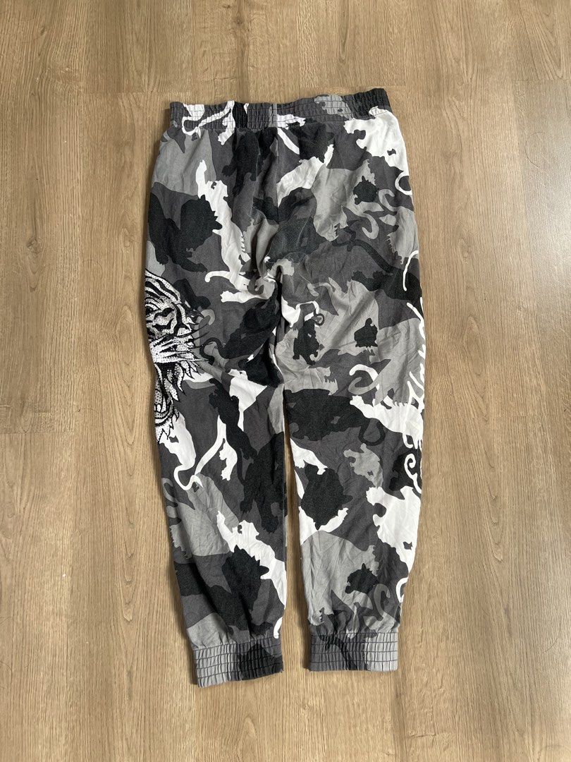 ED HARDY RHINESTONE Jogger Pants (Category: Other Bottoms) located in Angeles City. Submitted by mark.happenss (Listing ID 1468783741, Image 3). Description: ED HARDY RHINESTONE TIGER CAMO Jogger Pants Waist: 30 Length: 38.
