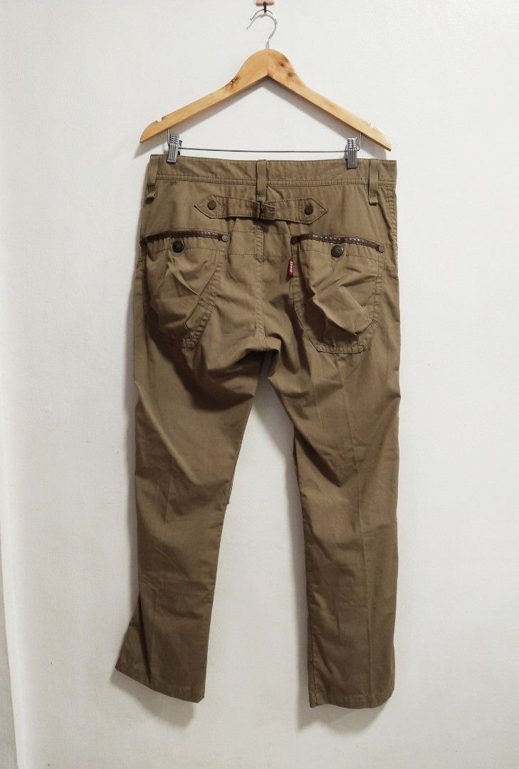 Edwin KV454 Baker Pants Cinch Back Knee Tuck (Category: Chinos) located in Pateros City. Submitted by blashjunks.y2k (Listing ID 1468927351, Image 2). Description: EDWIN KV454 BAKER PANTS CINCH BACK KNEE TUCK LARGE ON TAG 34" WAIST 41" LENGTH 850PHP MSG US.