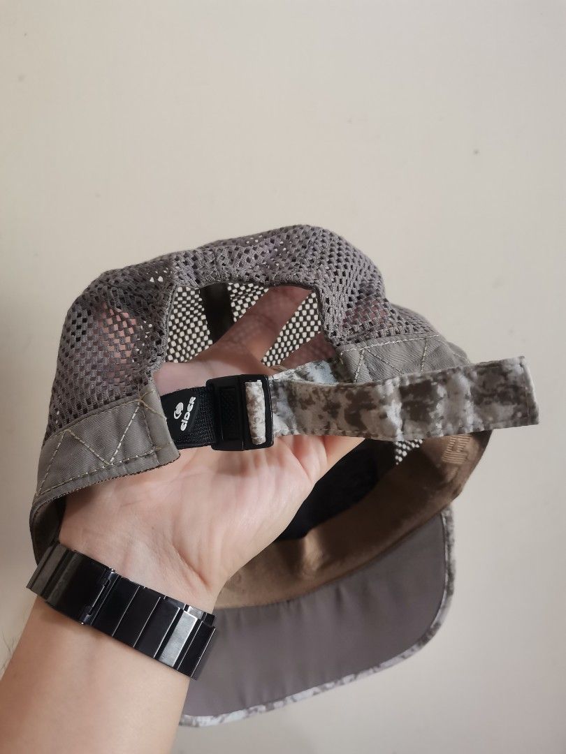 Eider 5 panel (Category: Caps & Hats) located in Davao. Submitted by marcio17 (Listing ID 1468715087, Image 2). Description: Excellent condition Need wash 650 freeshipping only.