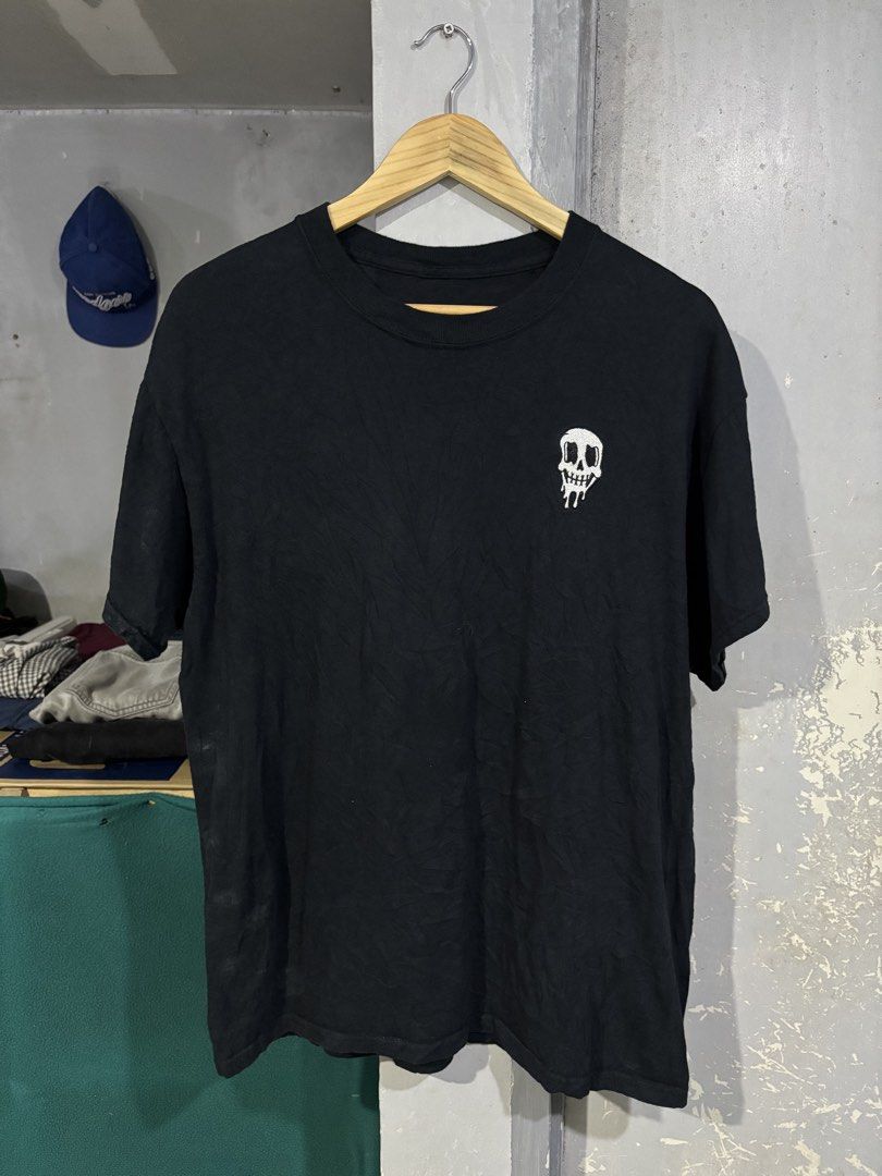 EIGHTY EIGHT BRAND (Category: Tshirts & Polo Shirts ) located in Cebu City. Submitted by giant_gems.ph (Listing ID 1468887127, Image 1). Description: GOOD CONDITION WIDTH 22 LENGTH 28 NO ISSUE NEED WASH.