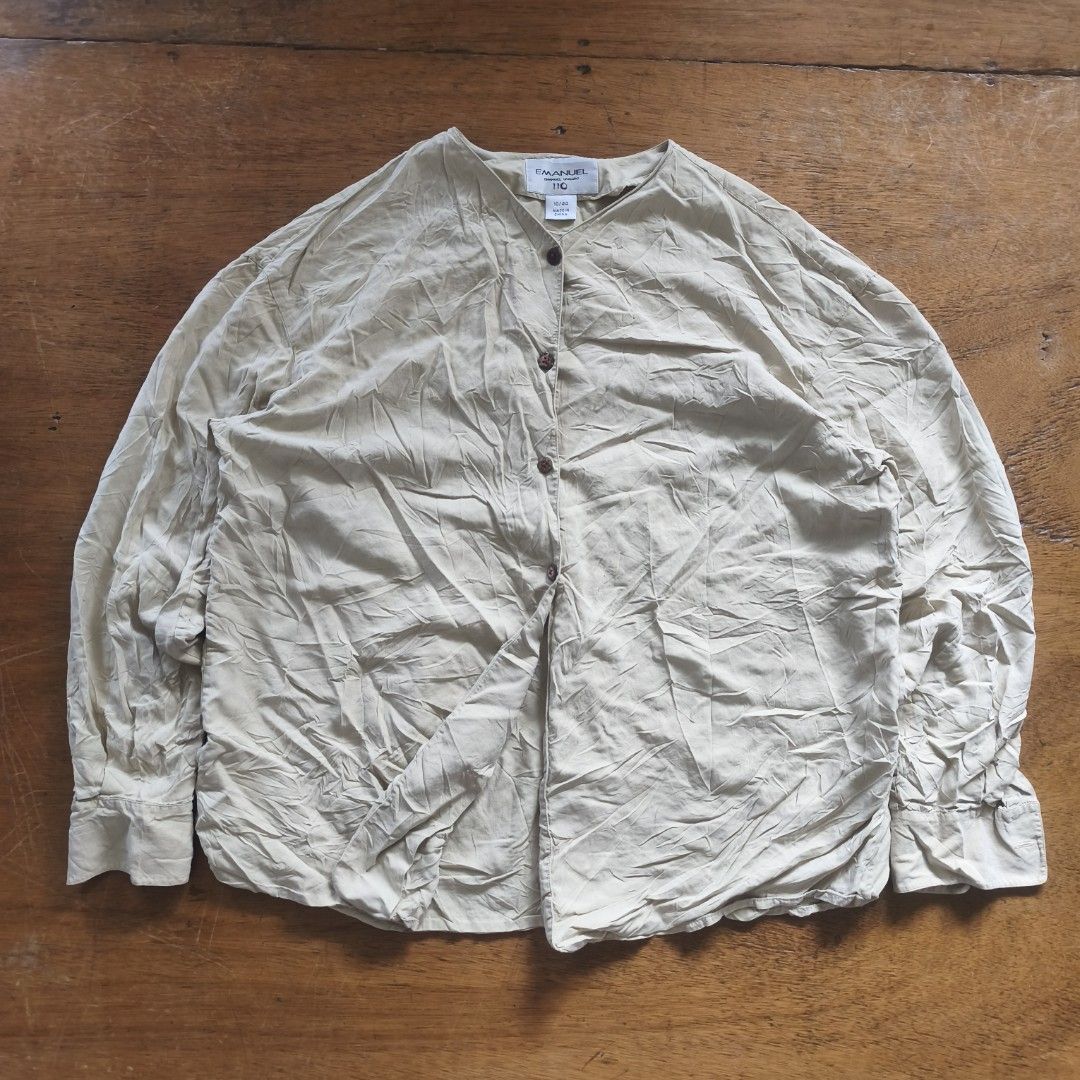 Emanuel Ungaro silk Longsleeves (Category: Luxury Apparel) located in Tayabas. Submitted by cat.b0i (Listing ID 1468814757, Image 1). Description: Size on tag: 10/44 Fitting: Men - L Women - Semi XL ‎Length: 25.5 ‎Width: 21.5 ‎Shoulder: 20 ‎Arm Space: 8.5 ‎Sleeve Length: 20 ‎ ‎Color: Beige (item is more vibrant in actual) Color Rate: 9.2 ‎Material: 100% silk properties: ‎Issues: none ‎Condition: excellent.