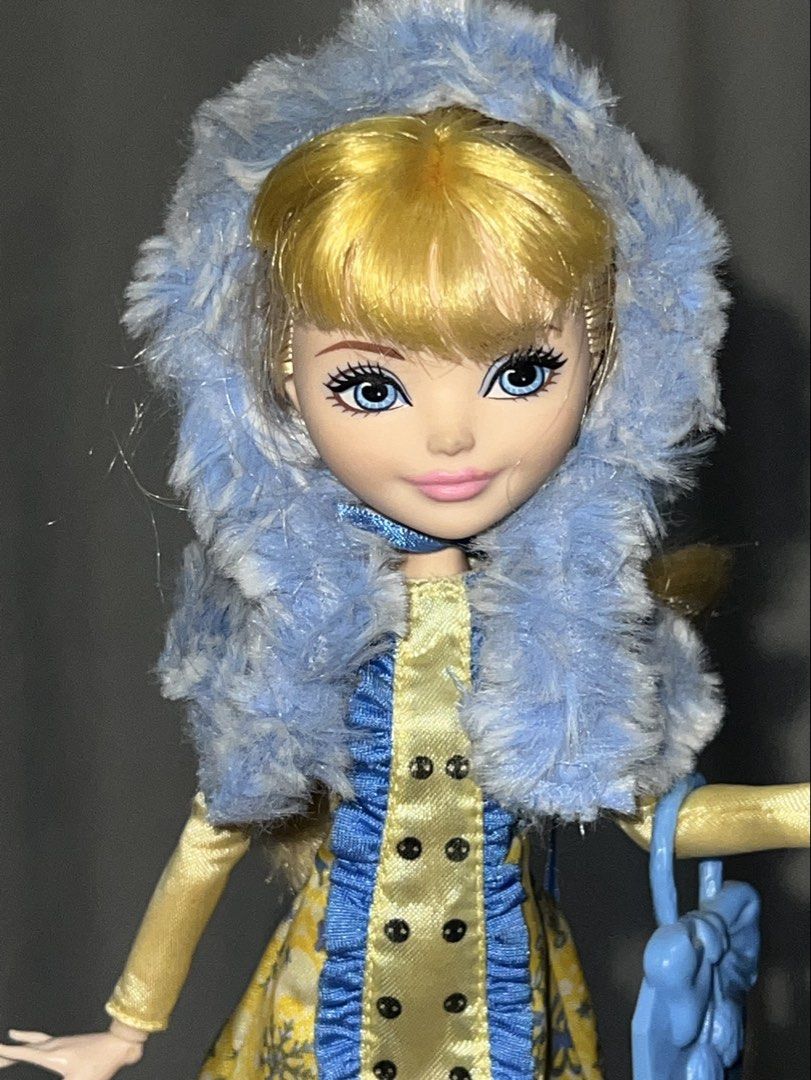 epic winter blondie lockes ever after high (Category: Kids Toys) located in San Fernando. Submitted by nala555 (Listing ID 1468812060, Image 1). Description: ✧ please read ✧ ♡ item was bought internationally— please respect pricing ♡ condi: 9/10 ♡ complete ♡ flaws: lip rub ♡ ₱ 2700 ♡ slightly nego for sure buyer only ✿ 📍 sf, pampanga 🚚 [j&t or lalamove] 💸 [gcash or qr] message me if you’d like more photos, videos, or close-up shots ♡.