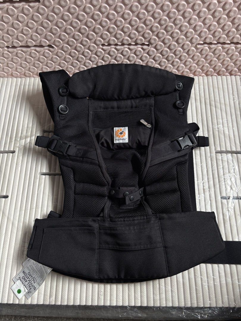 Ergobaby Adapt Carrier (Category: Carriers & Slings) located in Calamba. Submitted by moochiebabystuff2 (Listing ID 1468880969, Image 1). Description: JAPAN SURPLUS CALAMBA LAGUNA LOCATION PICK UP / LALAMOVE PIN ADD: MOOCHIE BABY STUFF JAPAN SURPLUS FARCONVILLE CALAMBA GOOD CONDITION 1000 pesos Thankyou ♥️.