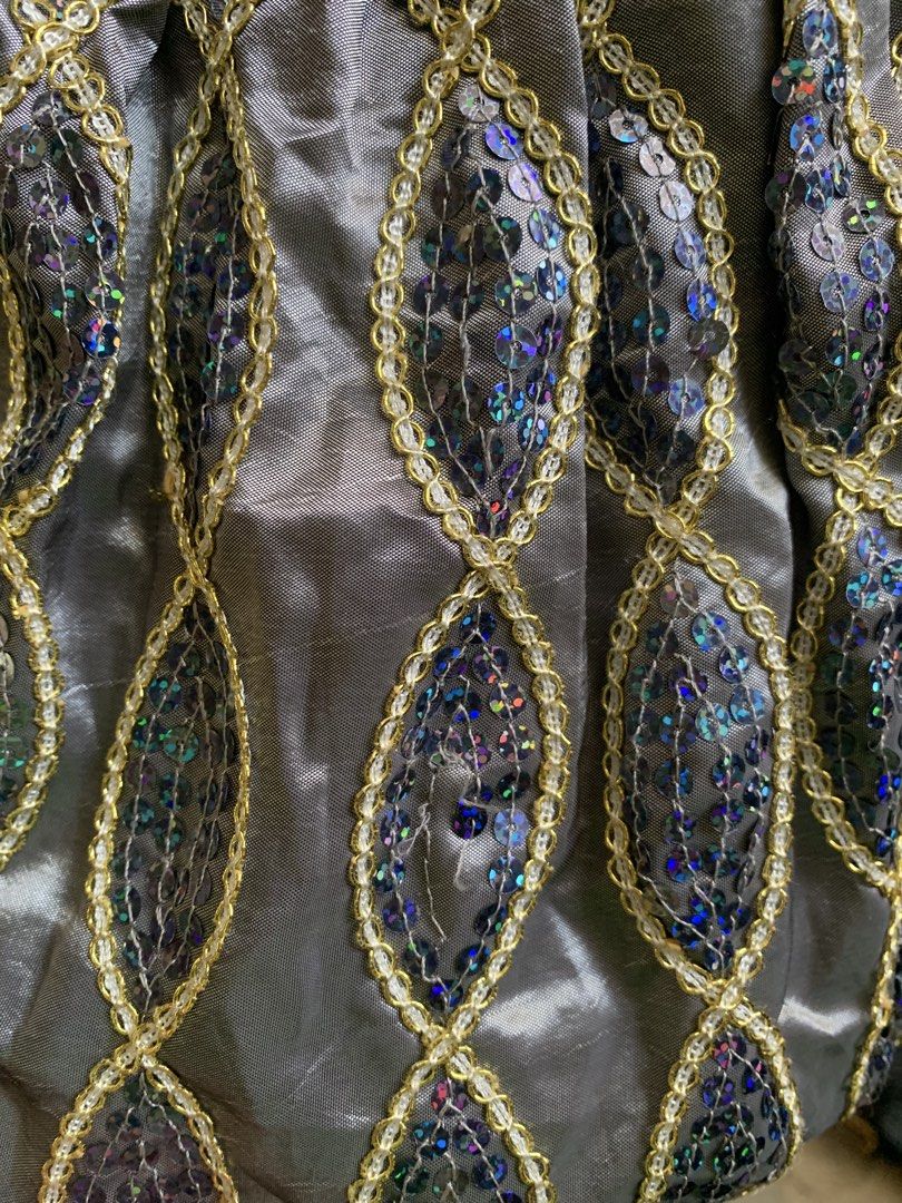 ESOTERIC WHIMSICAL BOHO BOHEMIAN SEQUINS BAG (Category: Shoulder Bags) located in Tarlac. Submitted by thrice.closet (Listing ID 1468753324, Image 2). Description: *has minor flaws .