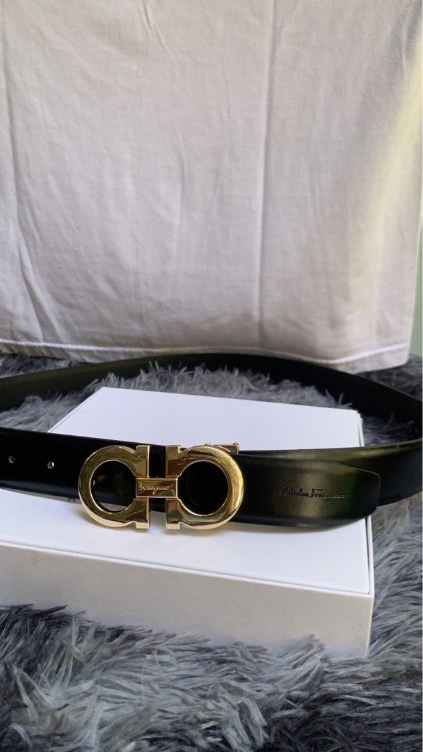 Essential Genuine Leather Belt with Glossy Hardware Finish (Category: Belts) located in Manila. Submitted by lichking416 (Listing ID 1468741610, Image 1). Description: Essential Genuine Leather Belt with Glossy Hardware Finish Brand new With paper bag ₱-1200.