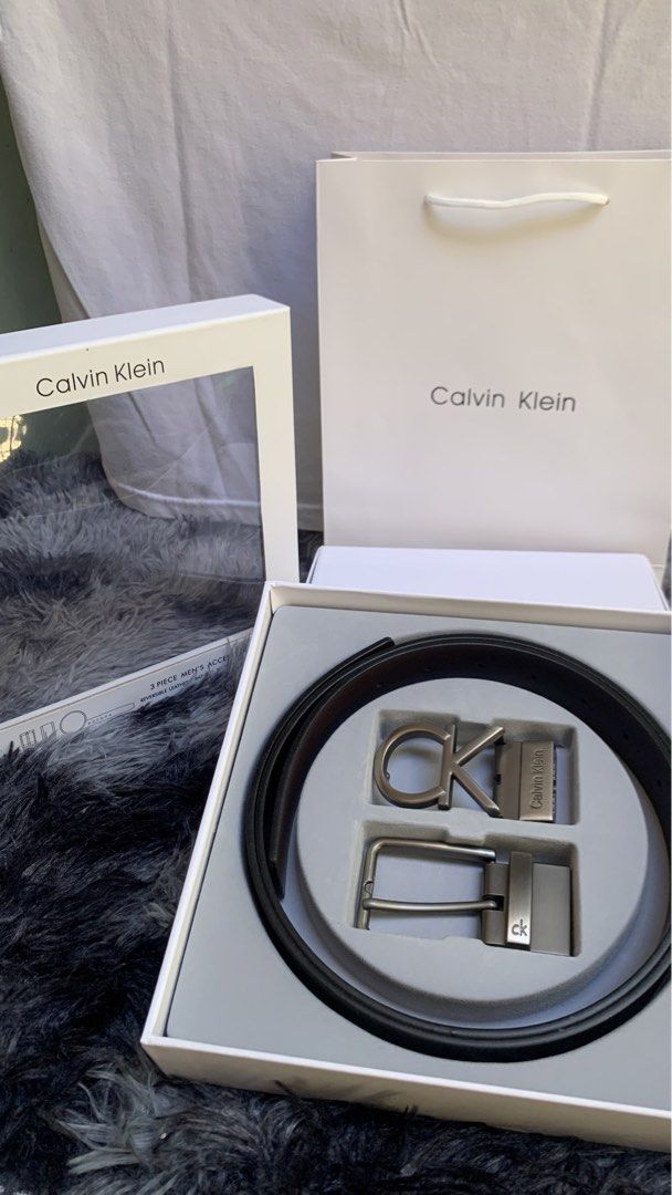 Essential Reversible Leather Belt with Brushed Nickel Frame Buckle (Category: Belts) located in Manila. Submitted by lichking416 (Listing ID 1468748669, Image 2). Description: Essential Reversible Leather Belt with Brushed Nickel Frame Buckle Brand new With box and paper bag ₱-1200.