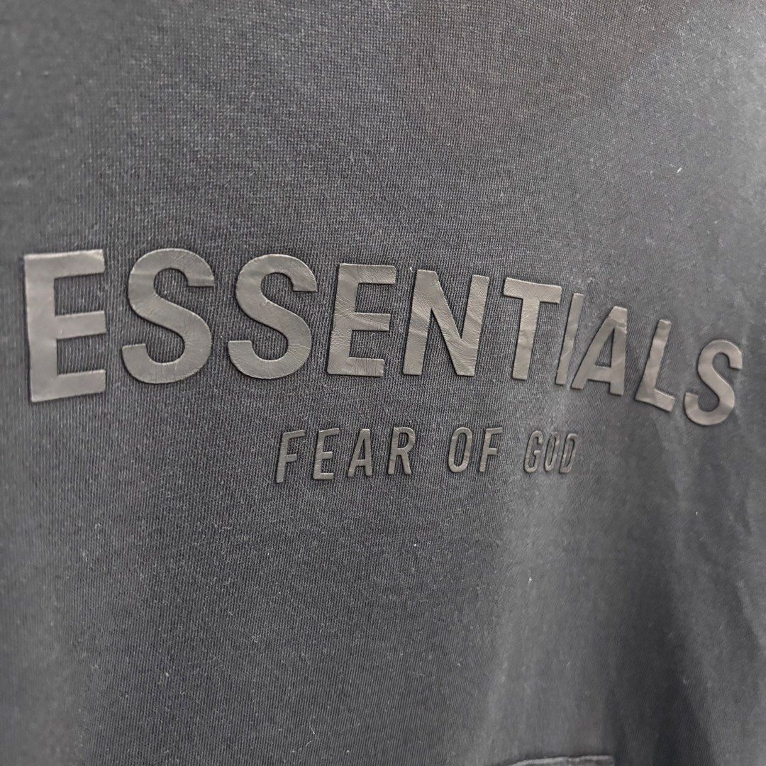 Essentials Black Hoodie (Category: Activewear) located in Rizal. Submitted by doyskie.star (Listing ID 1468736006, Image 3). Description: ESSENTIAL FEAR OF GOD BLACK HOODIE 22 by 23 COMPLETE TAGS.