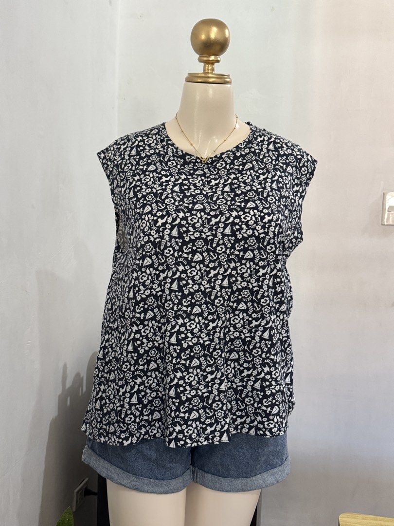 ETC GU BLOUSE MEDIUM (Category: Blouses) located in Dasmarinas. Submitted by ennahsthriftcollection (Listing ID 1468769890, Image 2). Description: ETC GU BLOUSE MEDIUM Width : 20 inches Length: 22 inches .