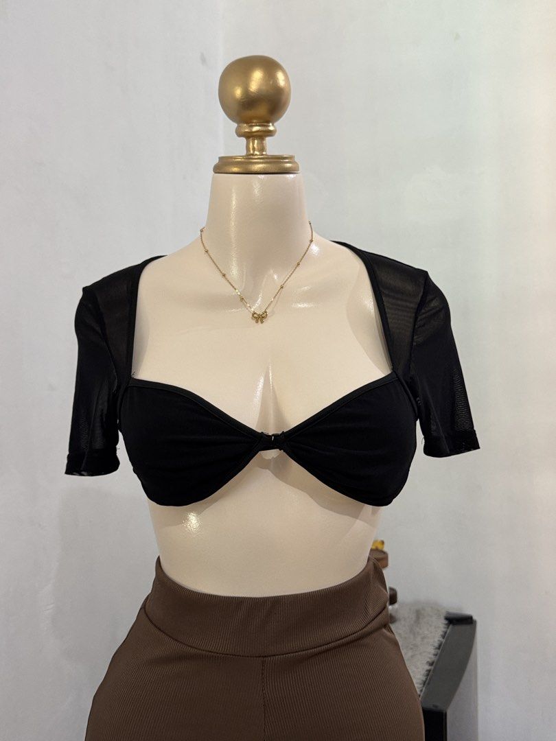 ETC KNITTED BOTTOM AND SHEIN TOP SET (Category: Sets or Coordinates) located in Dasmarinas. Submitted by ennahsthriftcollection (Listing ID 1468739435, Image 3). Description: ETC SET KNITTED BOTTOM AND BLACK TOP SMALL Length : 37 inches bottom .