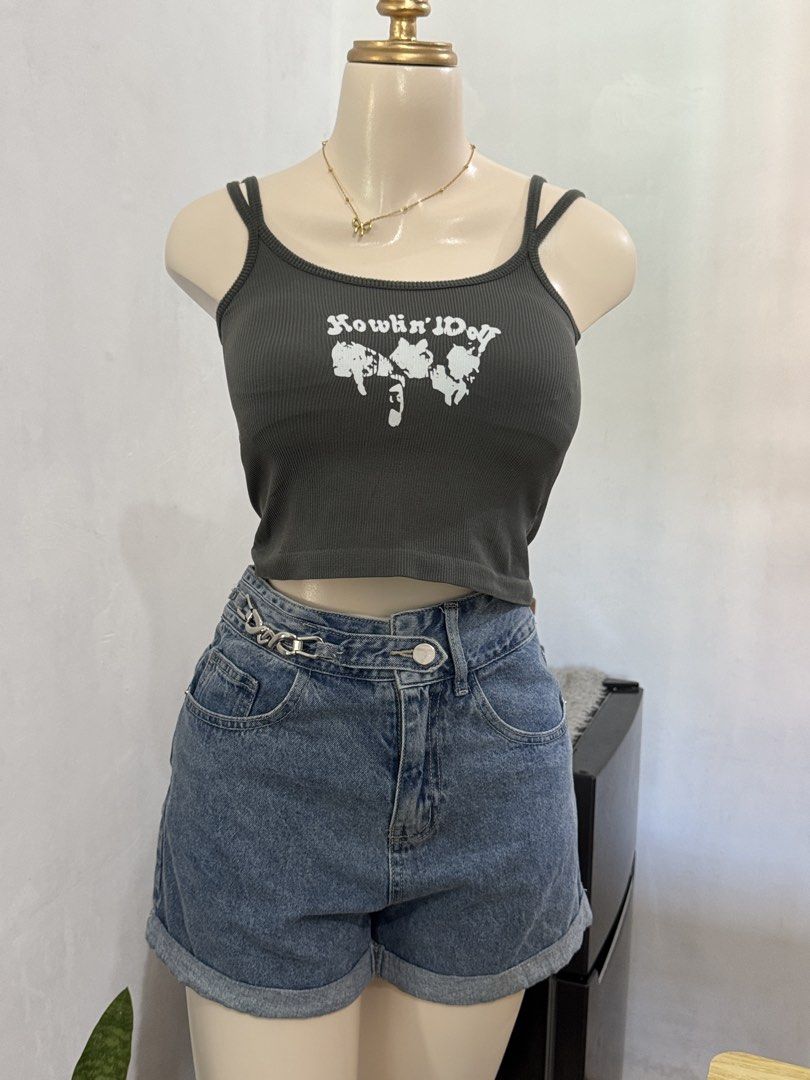 ETC LOVITO PADDED GRAY SMALL TOP (Category: Others Tops) located in Dasmarinas. Submitted by ennahsthriftcollection (Listing ID 1468765603, Image 1). Description: ETC PADDED GRAY SMALL TOP .