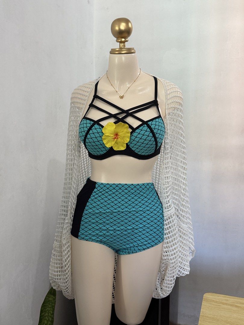 ETC MEDIUM MERMAID SCALE BIKINI 2 PIECE PADDED (Category: Bikinis & Swimsuits) located in Dasmarinas. Submitted by ennahsthriftcollection (Listing ID 1468743744, Image 2). Description: ETC MEDIUM MERMAID SCALE BIKINI 2 PIECE PADDED *accessories and cover up not included.