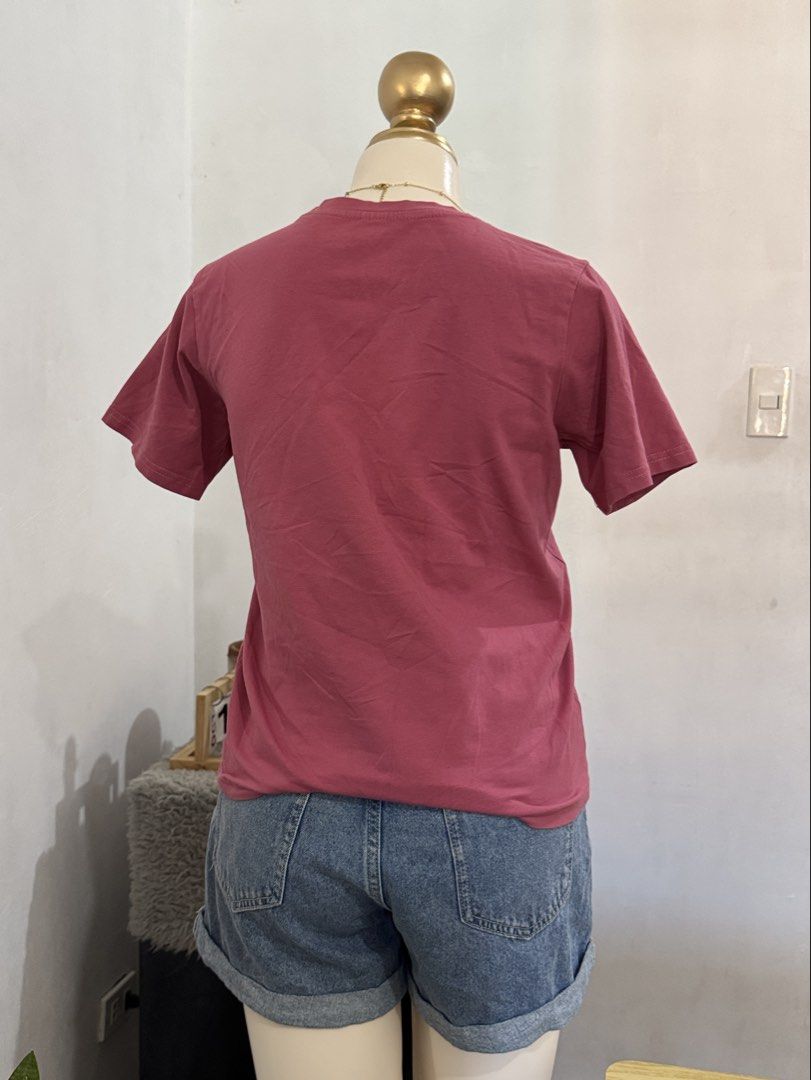 ETC PINK TSHIRT MAKAPAL TELA MEDIUM (Category: Shirts) located in Dasmarinas. Submitted by ennahsthriftcollection (Listing ID 1468740408, Image 2). Description: ETC PINK TSHIRT MAKAPAL TELA MEDIUM Width : 17 inches Length : 22 inches Good condition .