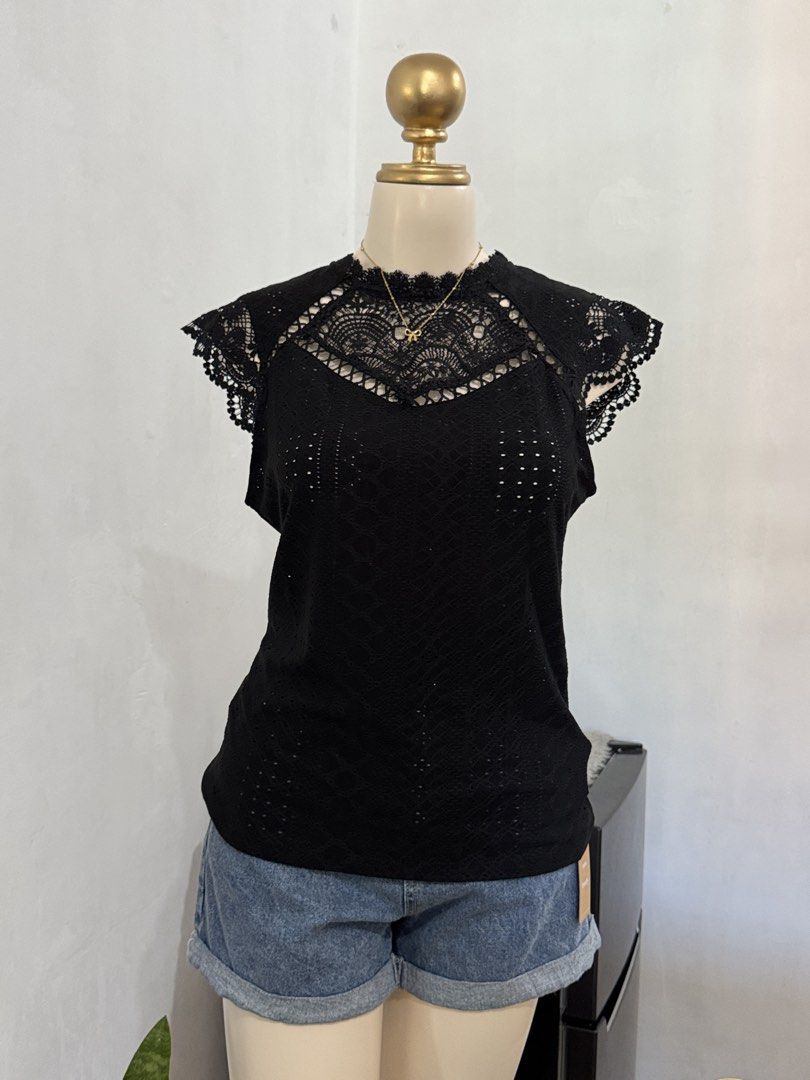 ETC SHEIN LARGE BLACK BLOUSE FORMAL (Category: Blouses) located in Dasmarinas. Submitted by ennahsthriftcollection (Listing ID 1468781440, Image 2). Description: ETC SHEIN LARGE BLACK BLOUSE FORMAL Length: 23 inches Width: 17 inches .