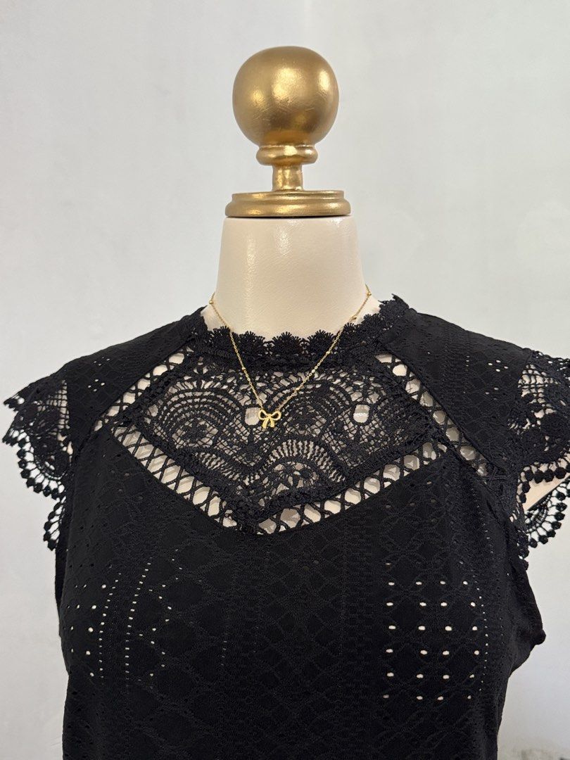 ETC SHEIN LARGE BLACK BLOUSE FORMAL (Category: Blouses) located in Dasmarinas. Submitted by ennahsthriftcollection (Listing ID 1468781440, Image 3). Description: ETC SHEIN LARGE BLACK BLOUSE FORMAL Length: 23 inches Width: 17 inches .
