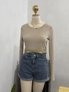 (Category: ) located in . Submitted by ennahsthriftcollection (Listing ID 1468732911, Image 1). Description: .
