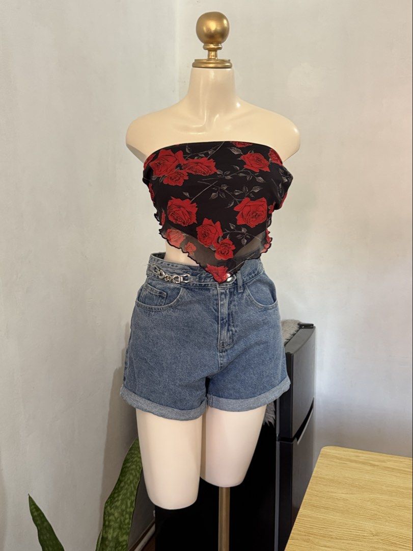 ETC SHEIN RED SEXY TOP SMALL (Category: Others Tops) located in Dasmarinas. Submitted by ennahsthriftcollection (Listing ID 1468773009, Image 2). Description: ETC SHEIN RED SEXY TOP SMALL .