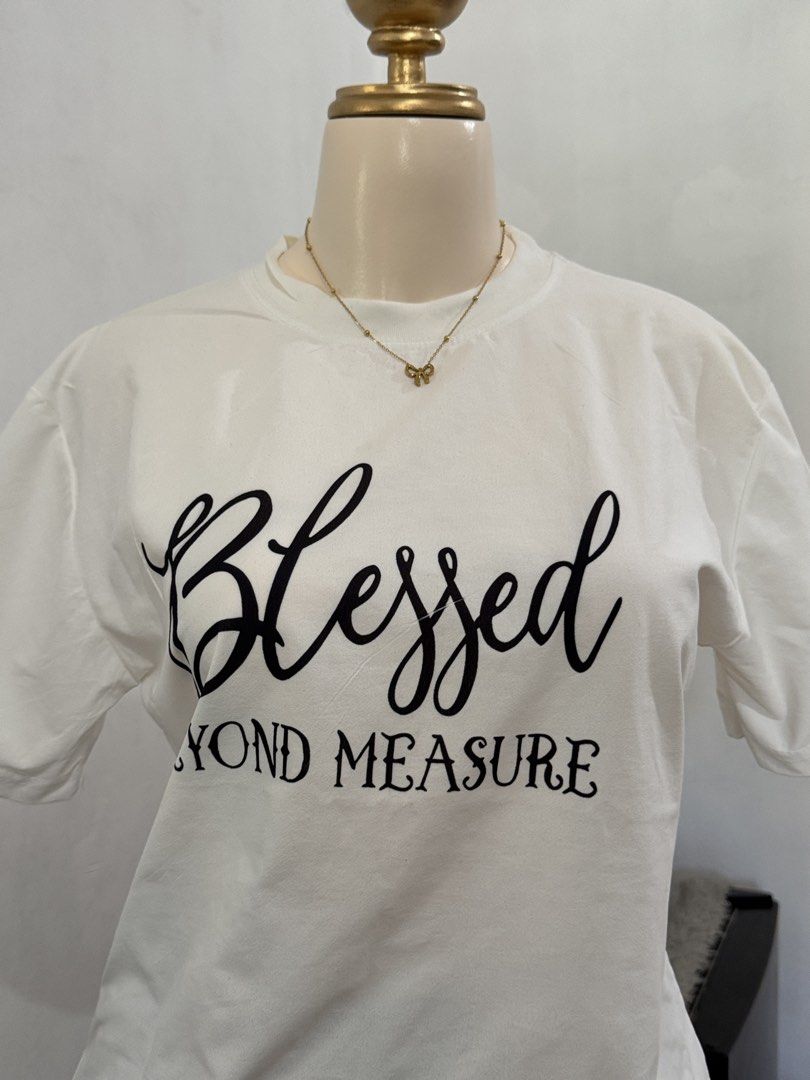 ETC WHITE LARGE T -SHIRT (Category: Shirts) located in Dasmarinas. Submitted by ennahsthriftcollection (Listing ID 1468774826, Image 3). Description: ETC WHITE LARGE T -SHIRT Length: 25 inches Width: 20 inches .