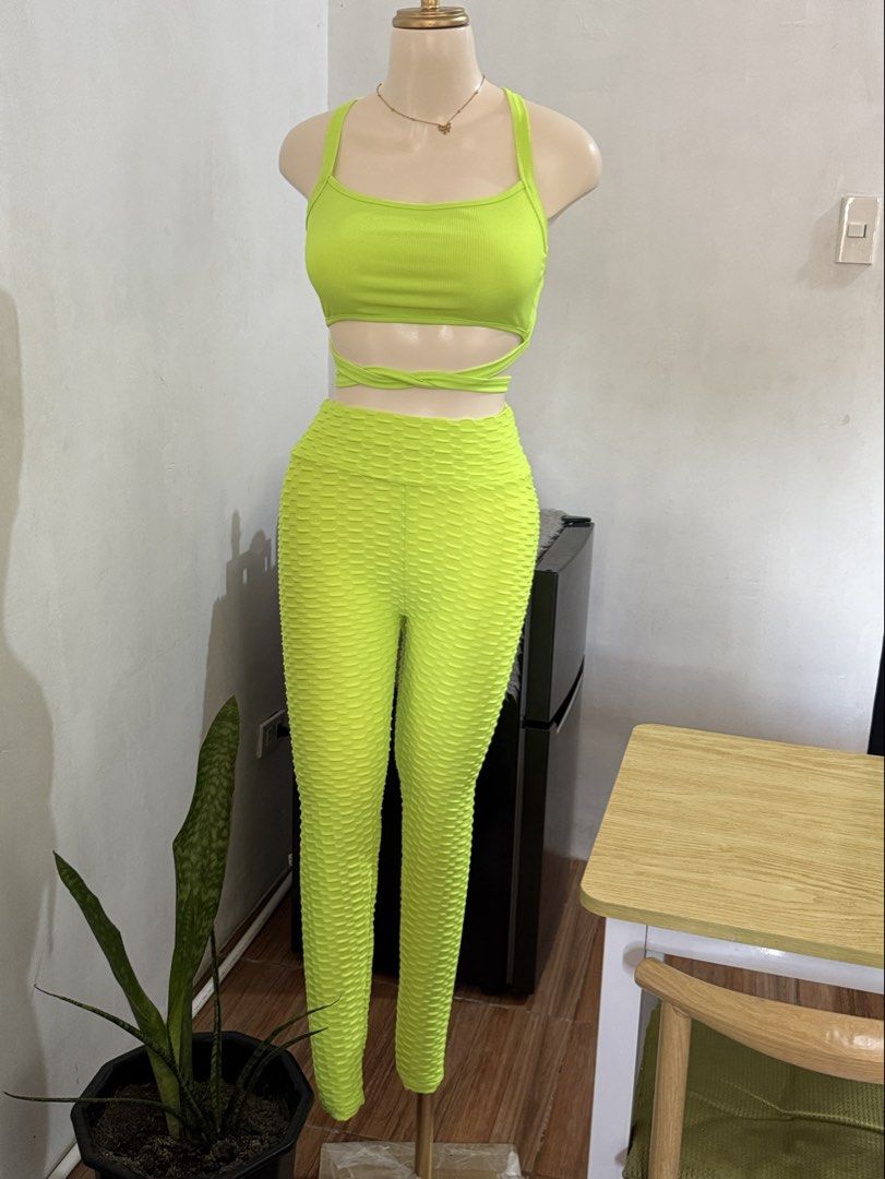 ETC YELLOW GREEN SET WORKOUTFIT SMALL SIZE (Category: Sets or Coordinates) located in Dasmarinas. Submitted by ennahsthriftcollection (Listing ID 1468777542, Image 3). Description: ETC YELLOW GREEN SET SMALL SIZE .
