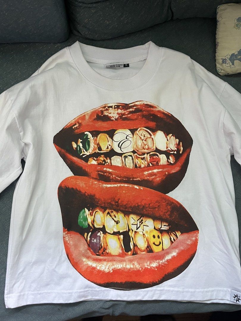 eternal unmute (Category: Tshirts & Polo Shirts ) located in Manila. Submitted by doubleau (Listing ID 1468746757, Image 1). Description: bought it for 500srp buy nyo na😢🙏.