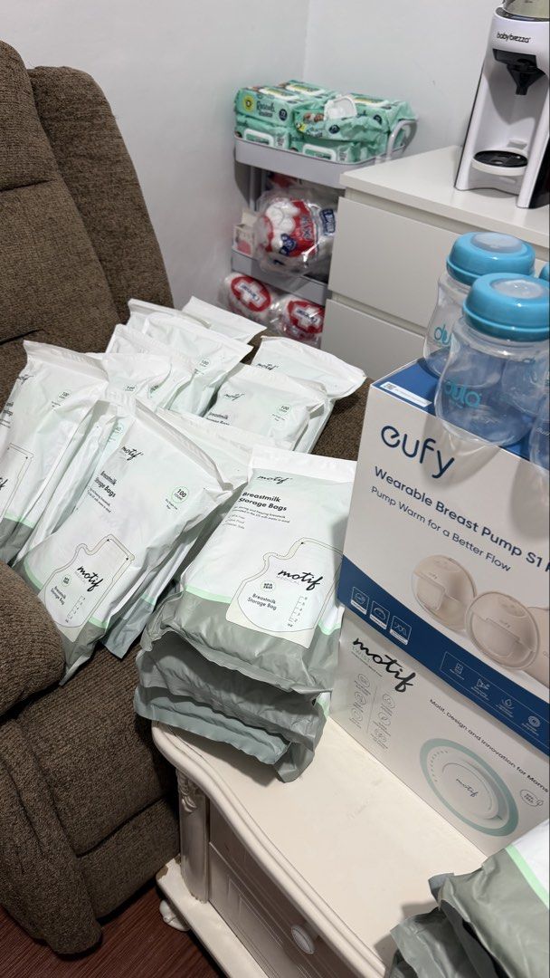 Eufy Wearable Breast Pump S1 Pro (Category: Breastfeeding & Bottle Feeding) located in San Miguel. Submitted by quineellana (Listing ID 1468732554, Image 2). Description: Selling my Eufy S1 Pro Wearable Breast Pump and Motif Twist Double Electric Breast Pump for ₱10,500 foR BUNDLE. • Eufy S1 Pro – Purchased on September 25, 2026, and used only twice. Well taken care of and in excellent condition. • Motif Twist Double Electric Breast Pump – used f