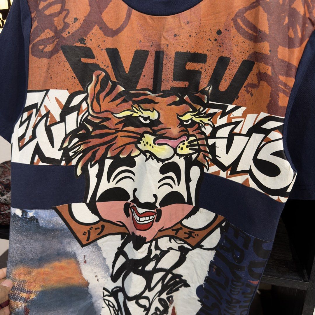 Evisu Solid Print Shirt (Category: Tshirts & Polo Shirts ) located in Manila. Submitted by jerichomal82553 (Listing ID 1468898536, Image 3). Description: Evisu Solid Print Shirt 18 by 27 Good Condition Complete Tags CLAIM 1300.